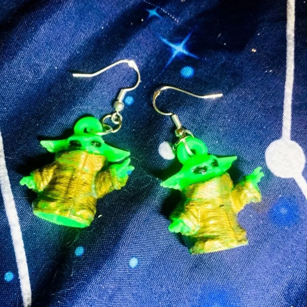 New S925 Sterling Silver Handmade Baby Yoda Earrings 3D Printed Hand Painted